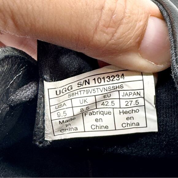 UGG Men's Freamon Grain Leather Desert Boots Black Size 9.5 Office Preppy Casual - Picture 11 of 12